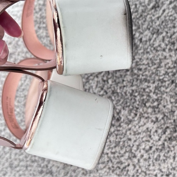 Steve Madden “ delight” Metallic Rose Women's Sandals 7 - Picture 5 of 11